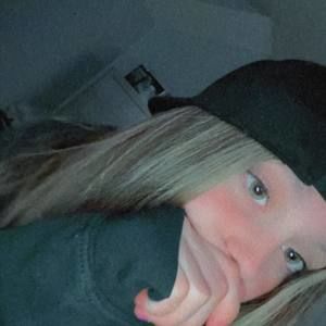 Meet your Posher, Ava